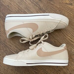 Nike Cream and Tan Casual Sneakers - NEW!